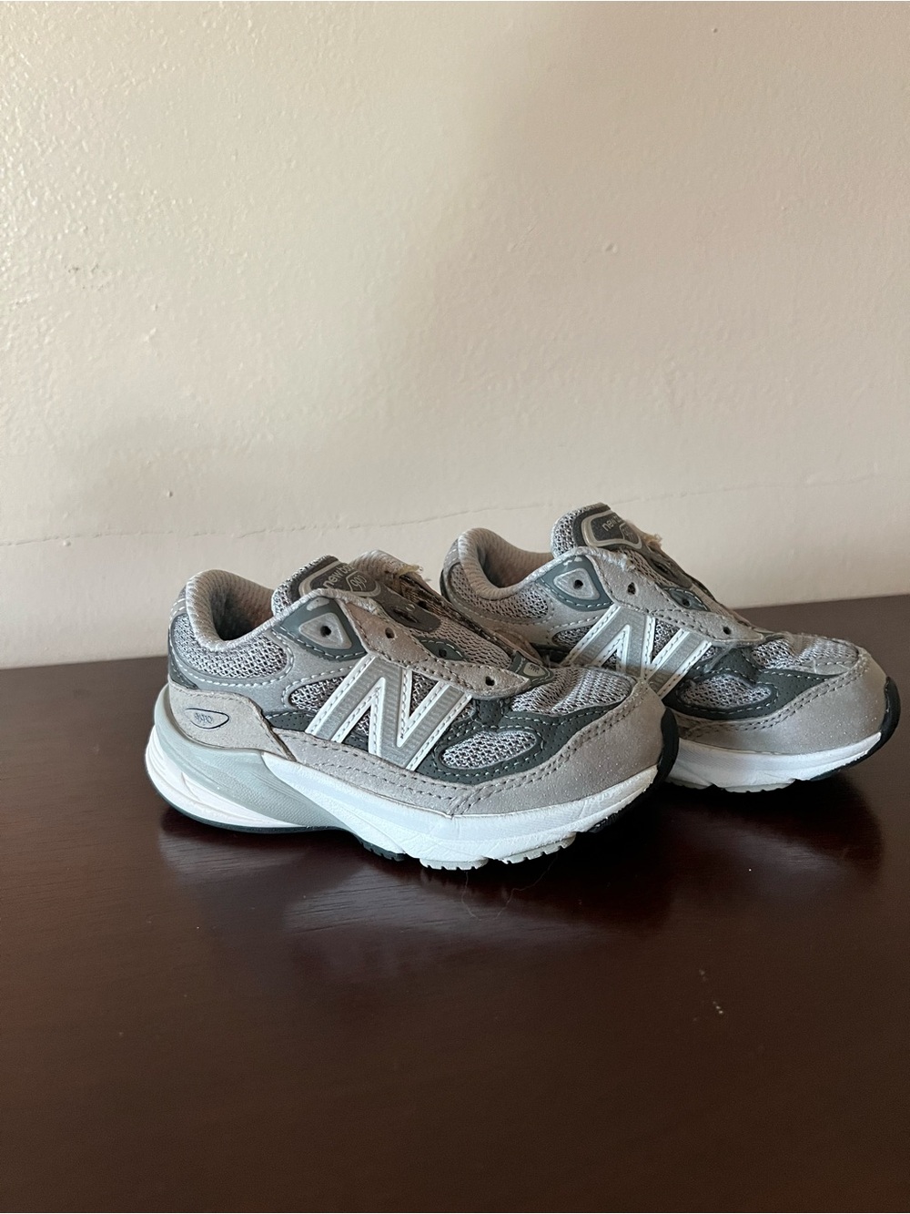 New Balance 990 Kids Grey Athletic Sneakers